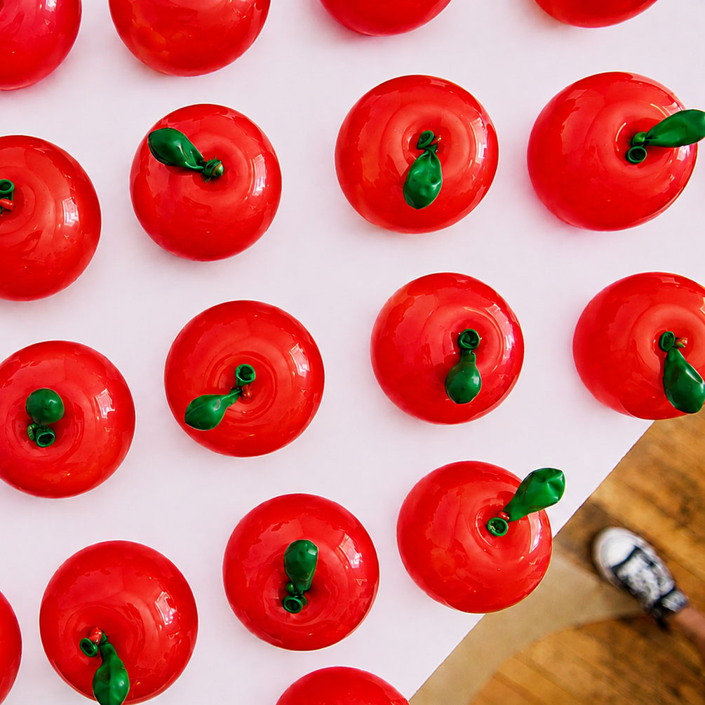 Balloon Apples
