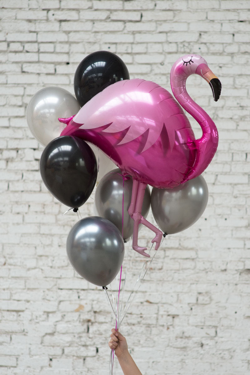 pink flamingo foil balloon bouquet